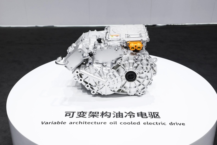 刚预售就“红遍全国”，4小时订单2万+，零百3.66s，Model3