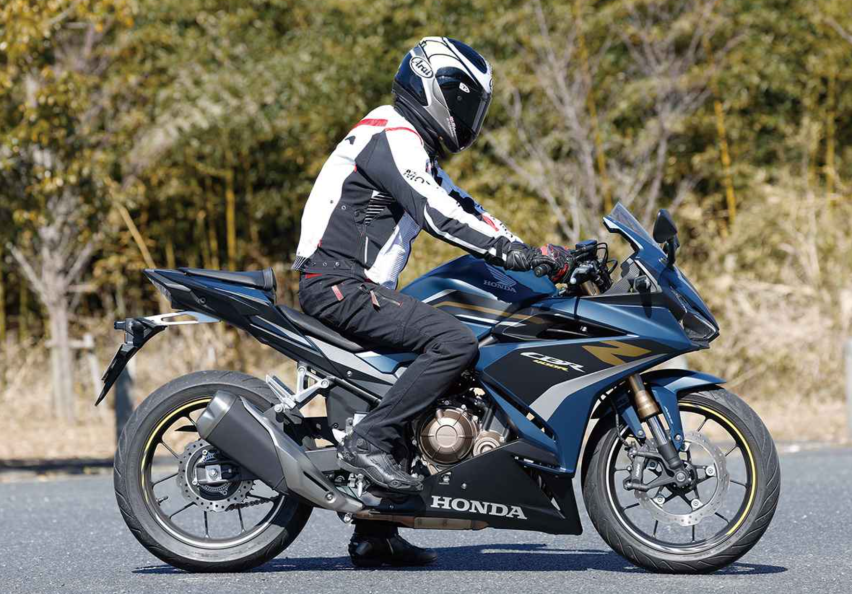 本田中小排量入门仿赛机车，2023款CBR400R详解，实用升级有诚意