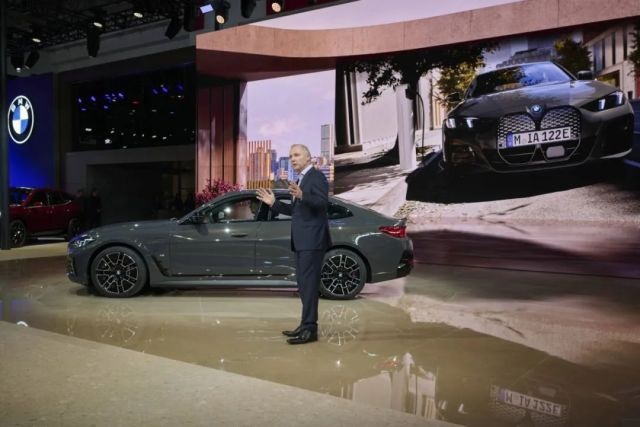 更强大更运动的纯正轿跑基因！新纯电动BMW i4北京车展首发