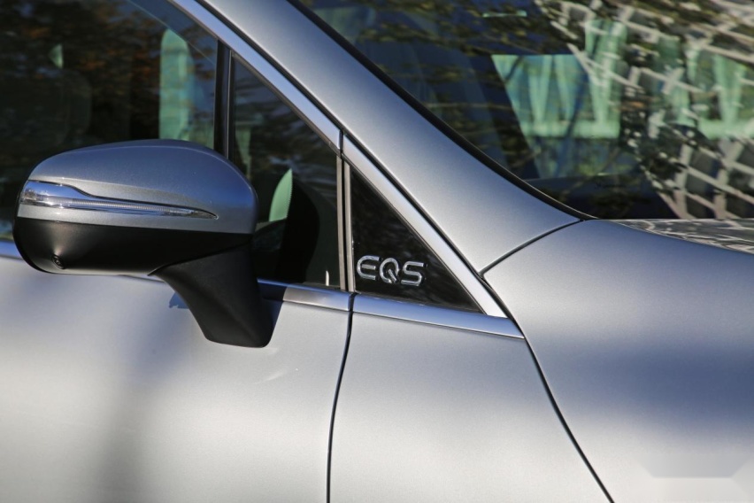 纯电动SUV天花板 静态体验奔驰EQS SUV