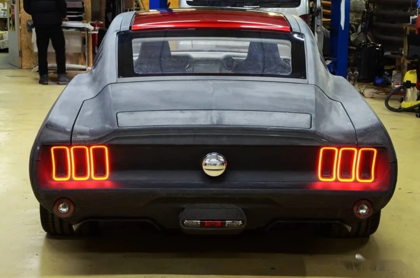 披着Mustang外壳的特斯拉Model S？840马力电动缝合怪来袭