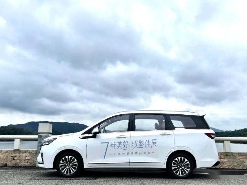 便宜只是优势之一 五菱佳辰有何爆款潜质？