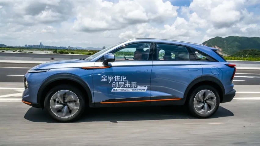 可以把“两田混动”放一边了，试驾哈弗神兽DHT