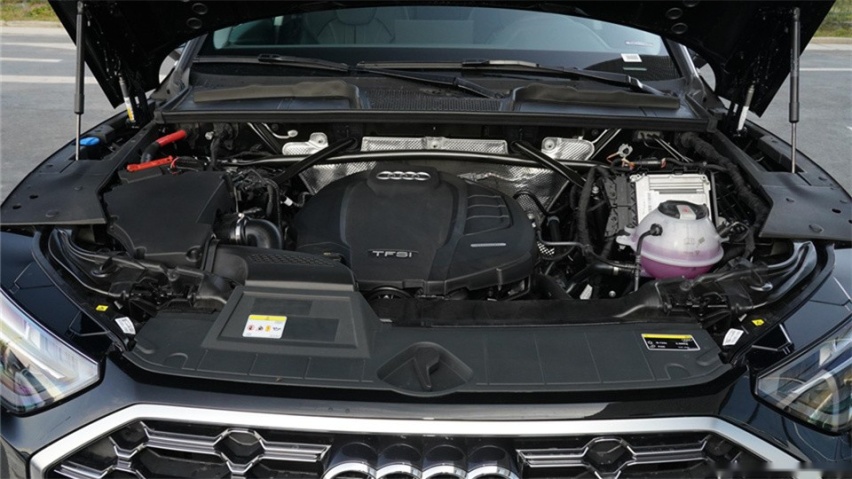 林肯航海家对比奥迪Q5L：40万能买V6，还看BBA吗？