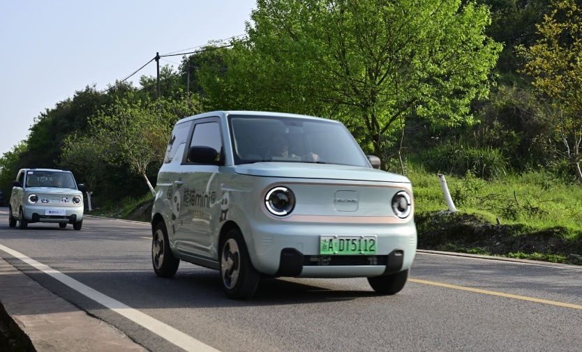 开“剁椒鱼头”的快乐谁懂？试驾熊猫mini，堪称代步神器