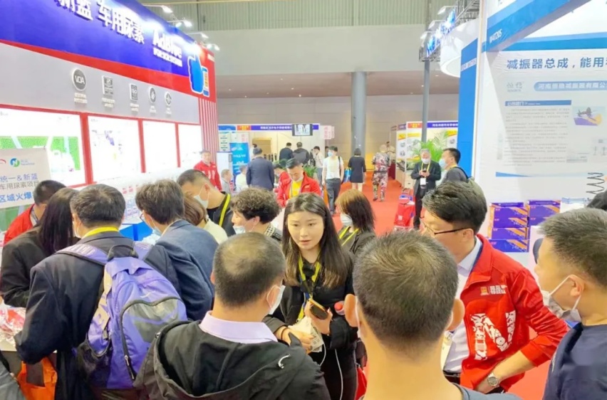 至尊统一·新蓝尿素液亮相全国汽配会，以能效服务推动产业发展