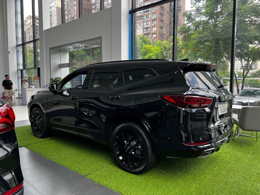 19.49万起合资中大型SUV，还是7座！ 探店2023款雪佛兰开拓者