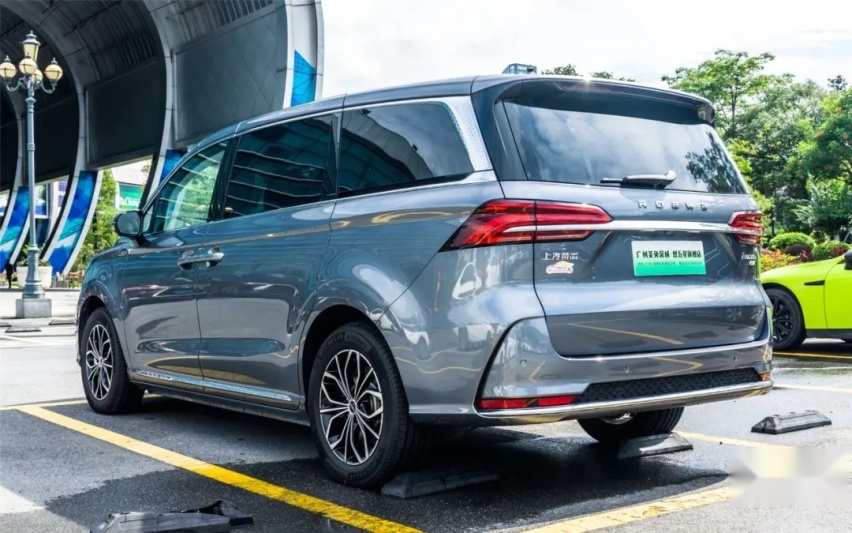 体验荣威iMAX8 EV：30万有档次的纯电MPV，大概只有它了