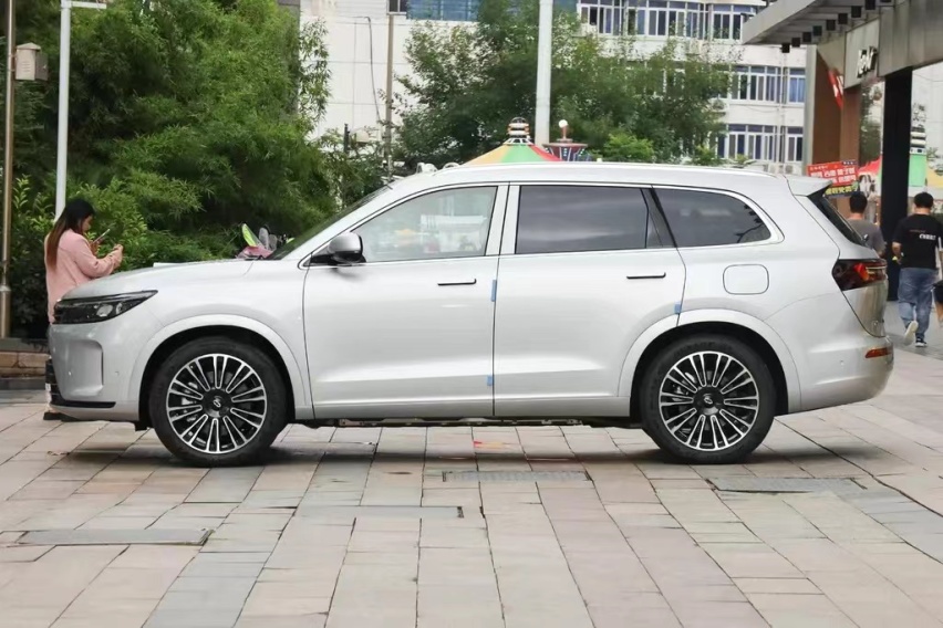 解读新款问界M7：不到25万起，舒适又智能，家用买它合适吗？
