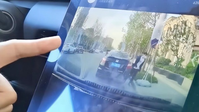 数据上云=出卖灵魂？蔚小理正在因为自动驾驶训练犯难