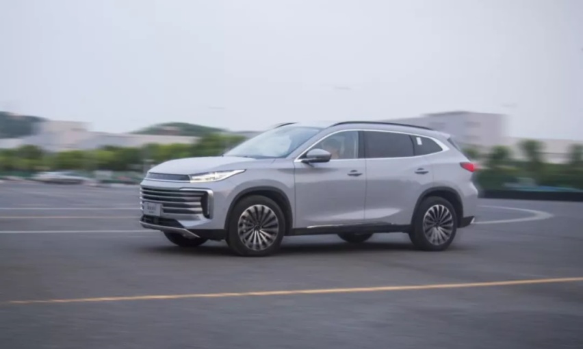 星途凌云400T：用架构进化定义中国式豪华？
