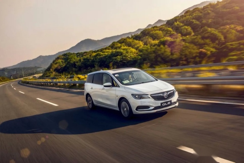 要空间只能选SUV？那是你没了解这台15万级居家MPV