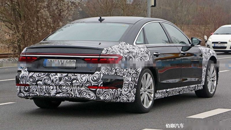 2022-audi-a8-spy-photo (4).jpg