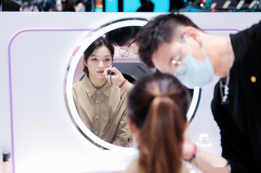 靠实力抢夺车展流量！广汽埃安才是年轻人的“懂王”？