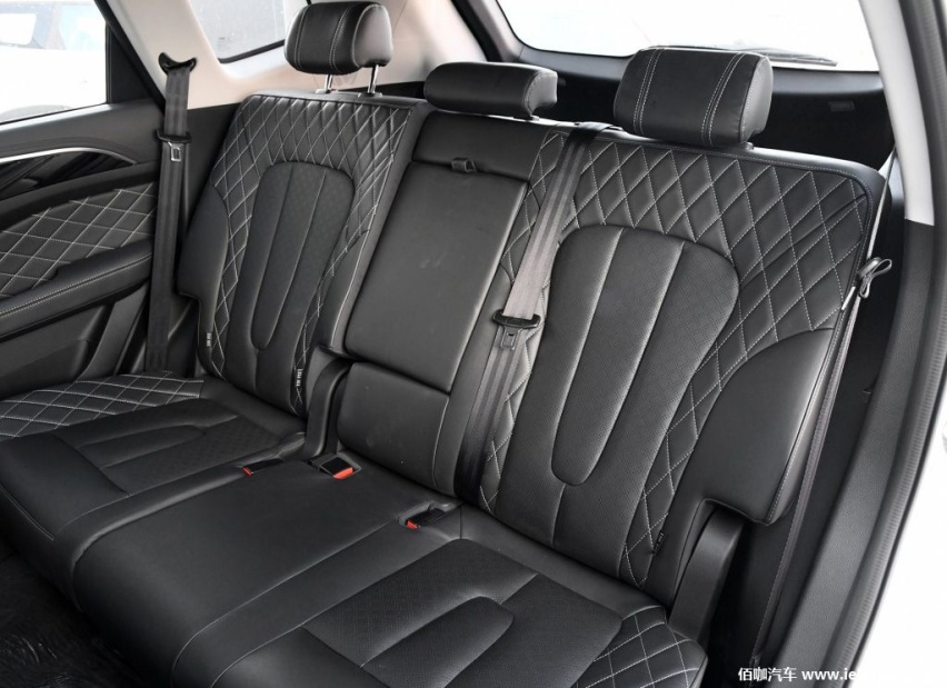 1024x0_1_q95_autohomecar__ChcCr13SZdqAZ-NqAAiJ7VkGfLE556.jpg