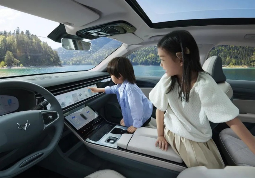 完胜Model Y、汉EV！极狐这对森系“双子星”堪称宝藏车型