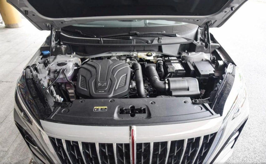 家用SUV“全能手”？配12.6英寸大屏，6.9秒破百，油耗7.5升