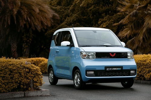 不到三万的五菱宏光MINI EV热销？真是消费降级了吗
