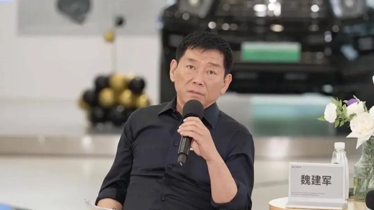 魏建军李瑞峰当反思！长城汽车活成了怨妇模样