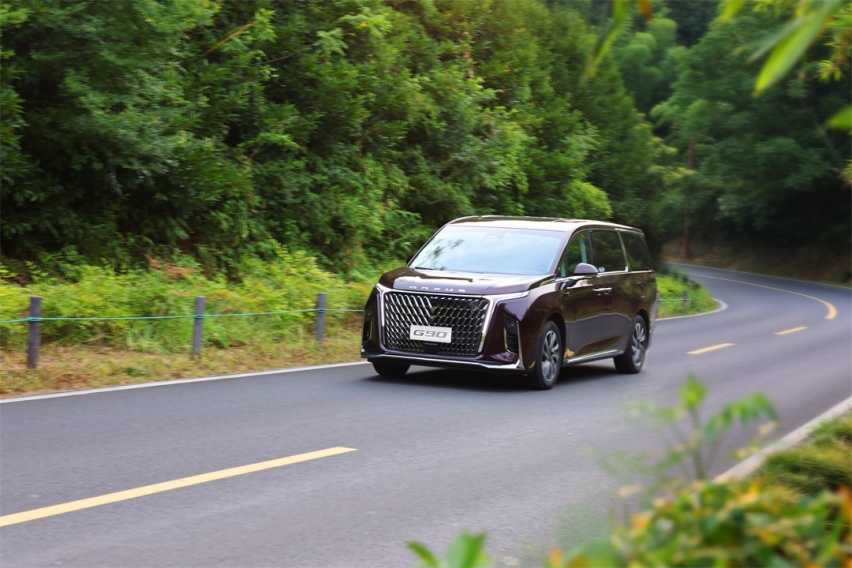上汽大通MAXUS G90 | 躬行，而后有新知
