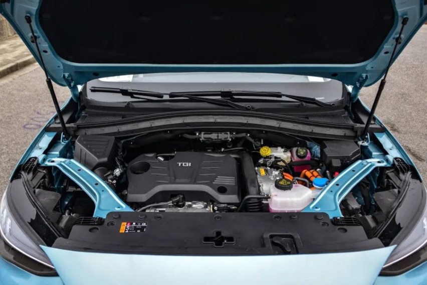 17万元起，油耗低至1.3L，MG领航PHEV预售开启
