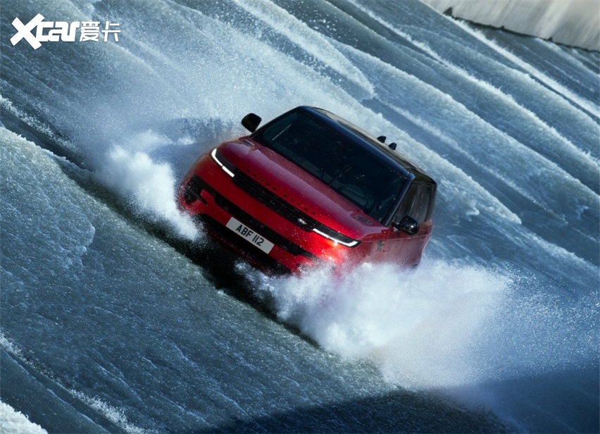 路虎全新旗舰运动SUV发布！搭4.4T V8+531马力