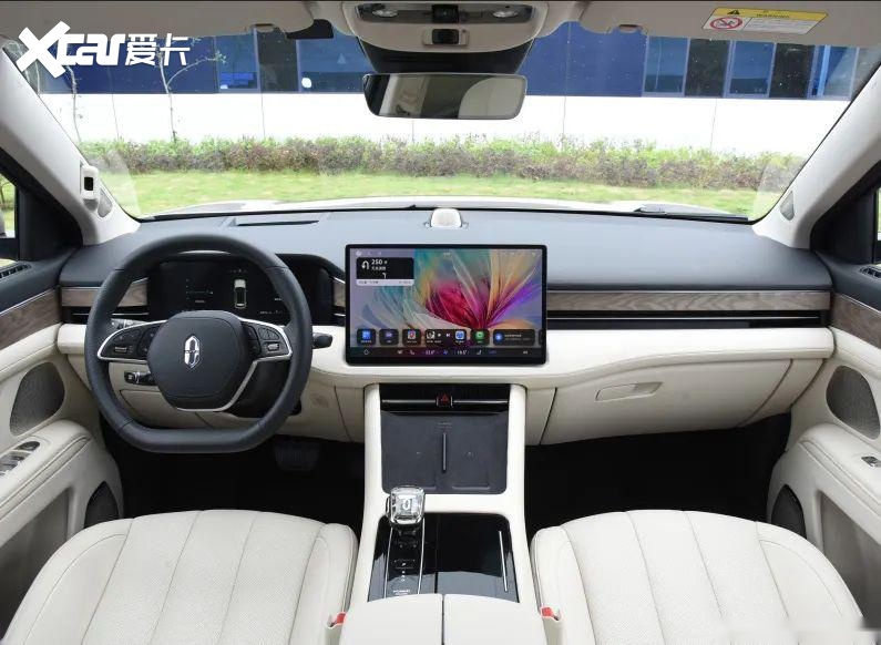 理想L8对比问界M7，30多万的新能源车怎么选？