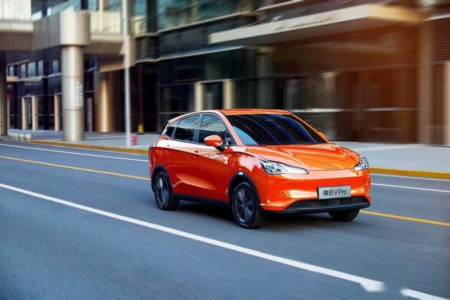 7万级长续航智能纯电SUV，哪吒V Pro正式上市