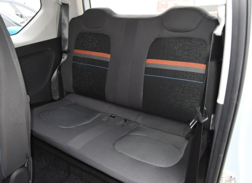 通勤代步车，宏光MINI EV/宝骏E300值得买吗？
