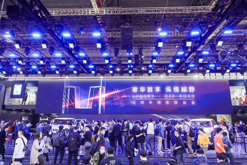 现象级热度席卷车圈，坦克成全球越野新时代的分割点