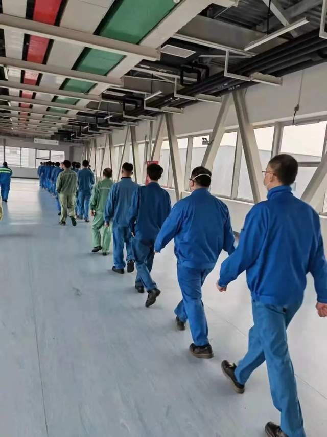 上海汽车生产积极复工 停摆月余损失超千亿