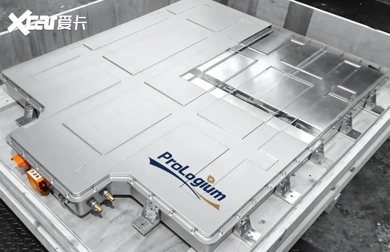 国内厂商：全球首个超高密度固态电池研发成功，能量密度翻5倍