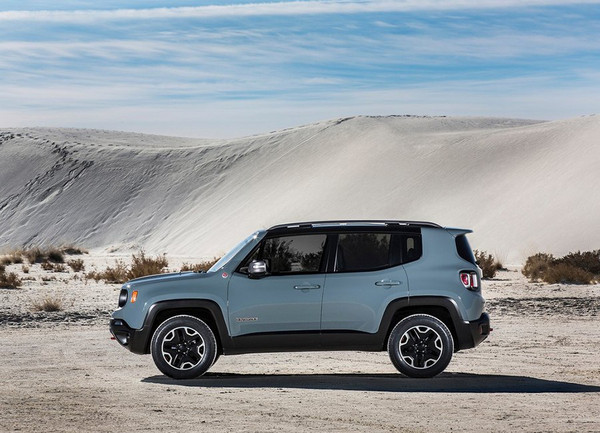 JEEPƳ ɫ+ɫװ Ҳ1.3T