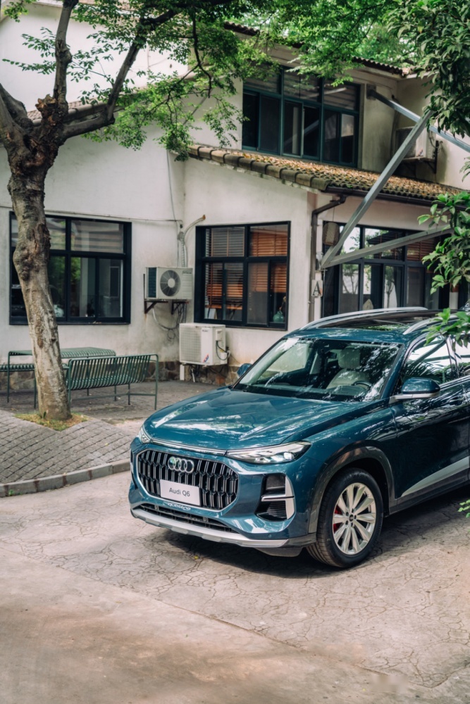如何才能在恐怖的《中大型豪华SUV》这部剧里活到最后
