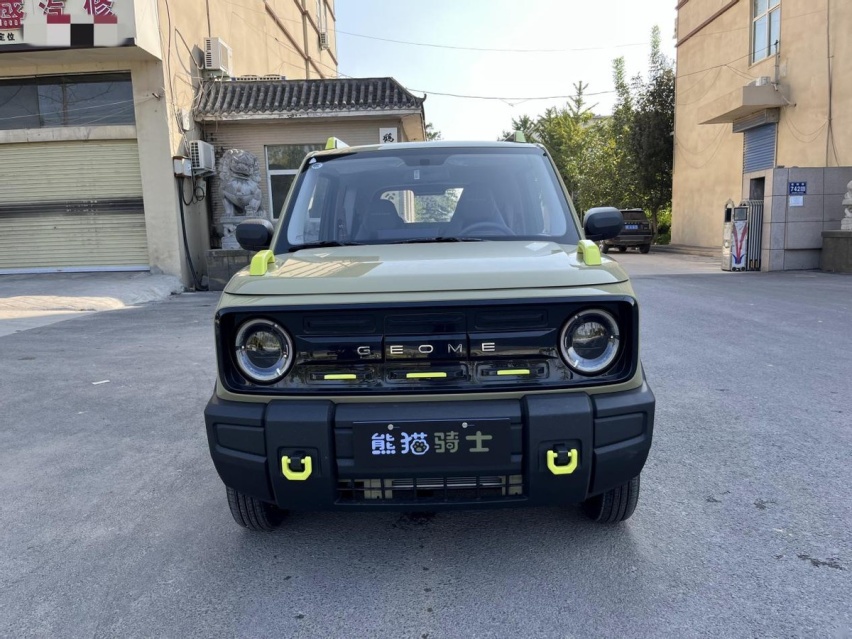 属于90后的“小越野电车”熊猫骑士，够帅够快！