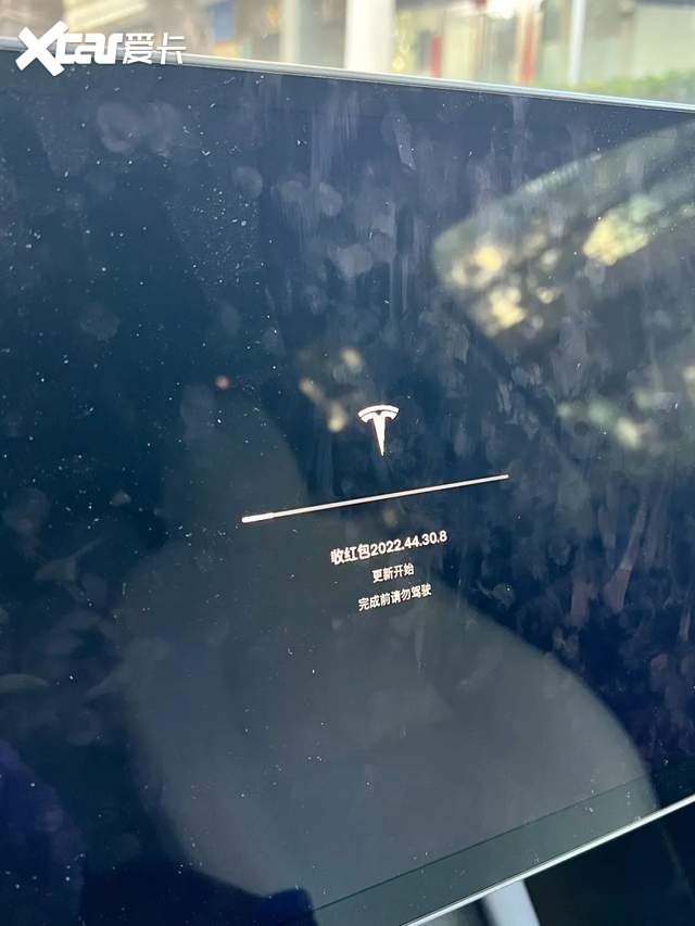 年轻人的“大号玩具车” 春节试驾 Model Y P