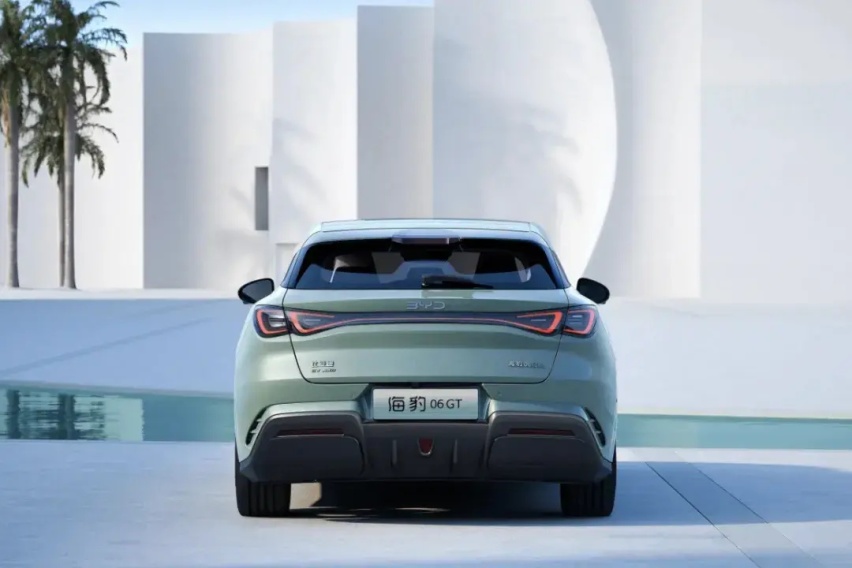 不“无聊”的海豹06GT，会成为年轻人的“梦中情车”吗？