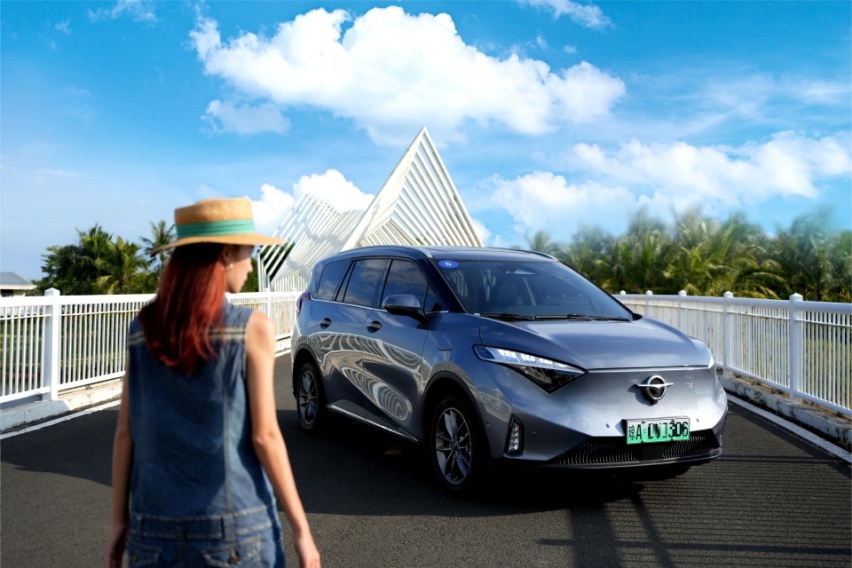 艺术氛围拉满！与海马汽车纯电车型7X-E打卡环岛旅游公路沿线新地标