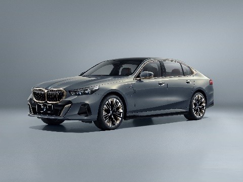 越级智能豪华座驾，全新一代BMW 5系迈入电动时代