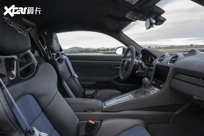 赛道属性拉满 保时捷718 Cayman GT4 RS售价157.8万