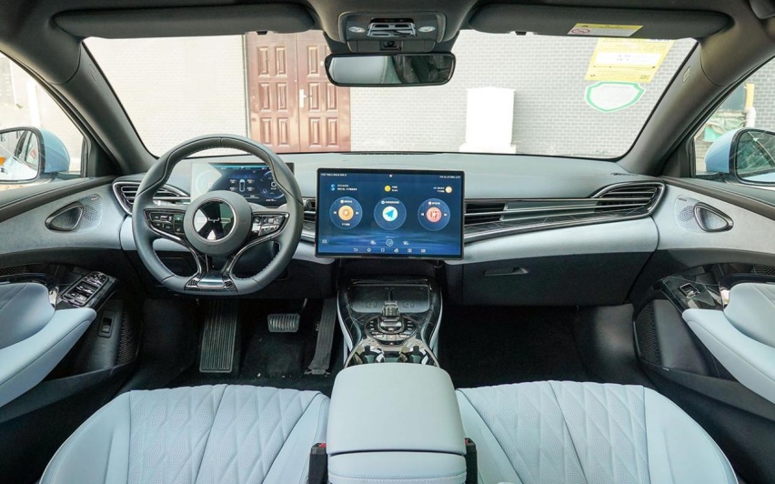 盘点3款销量向好的新车，比亚迪海豹9月卖7473辆，红旗H5甩4753