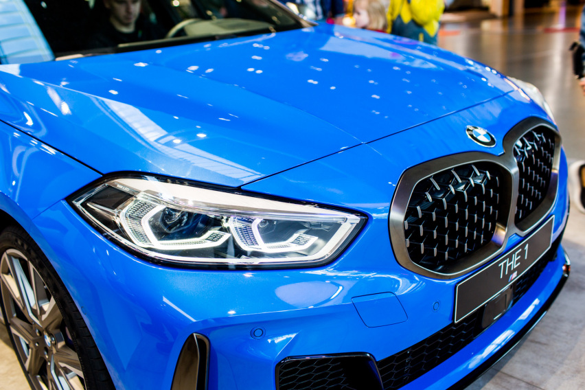 前驱“真香”预警 德国实拍宝马全新M135i