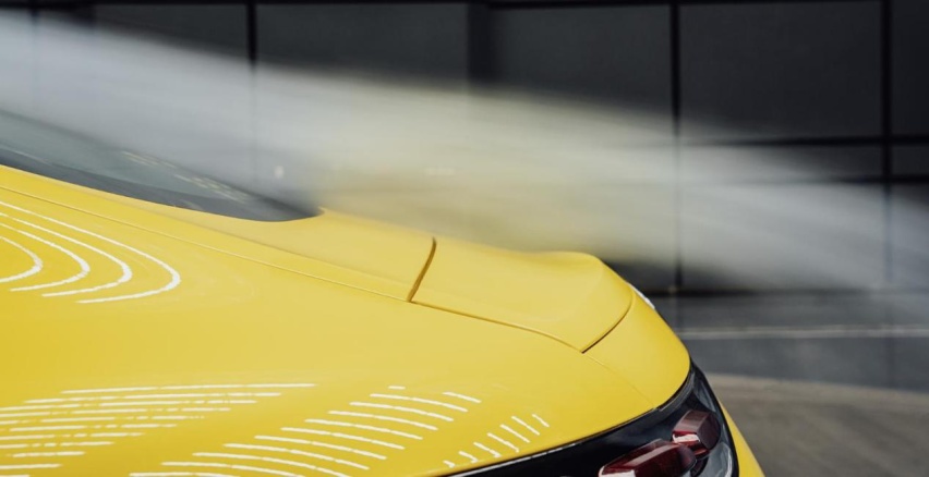 新一代奔驰AMG GT跑车，4.0T V8+9AT，液压防侧倾锻铝悬挂