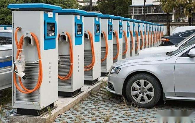 2024年上半年汽车行业销量洞察：新能源的突破与崛起