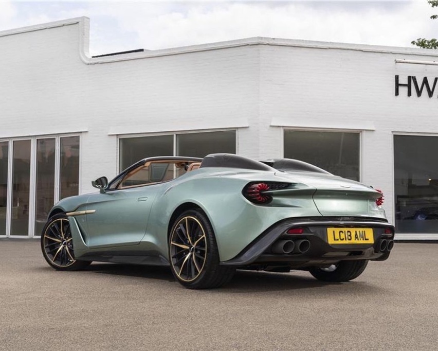 阿斯顿·马丁Vanquish Zagato敞篷版实车 优雅的