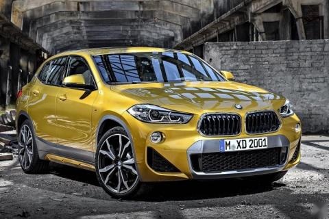 20万就能开回家的BBA豪华紧凑SUV,这两款怎么选?