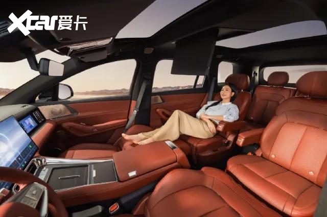 首搭AI超级智能体迪迪虾，腾势N8L纯电上市29.98万元起
