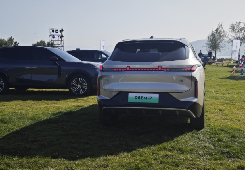 品鉴超电驾感豪华SUV    领克08石家庄试驾会成功举办