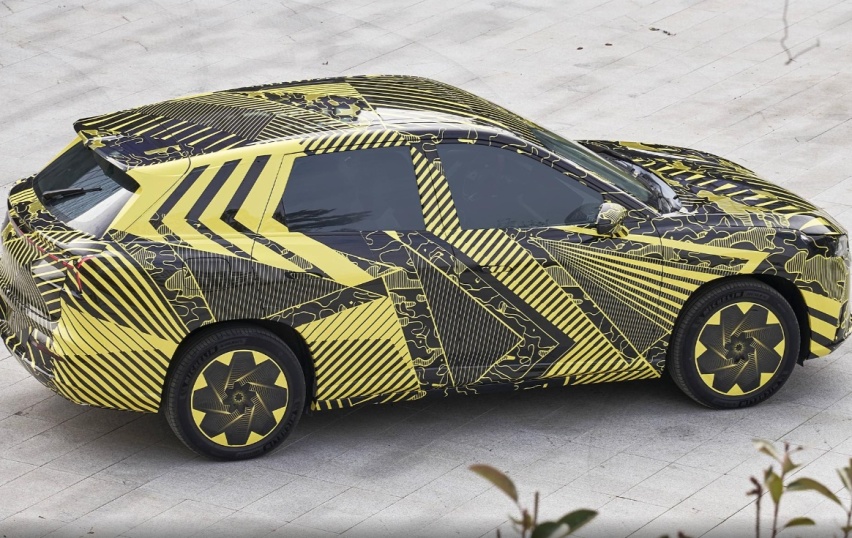 定价多少可以考虑？哪吒L车长4770mm，这还敢定位中大型SUV