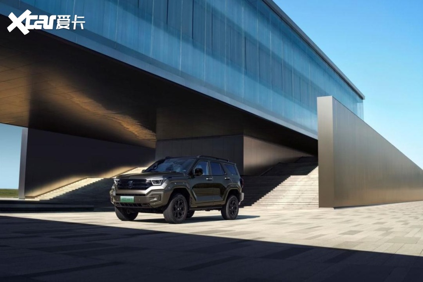 中大型都市机能越野suv 坦克400 hi4-t上市售27.98万元起